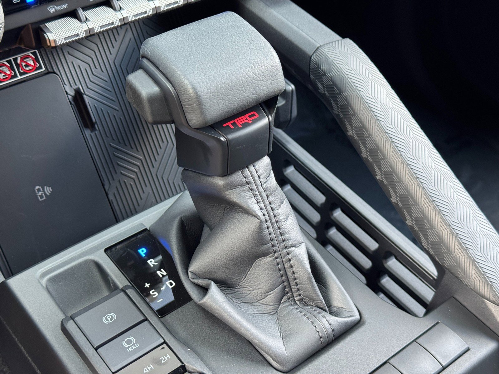Used 2025 Toyota 4Runner TRD Off-Road image 33