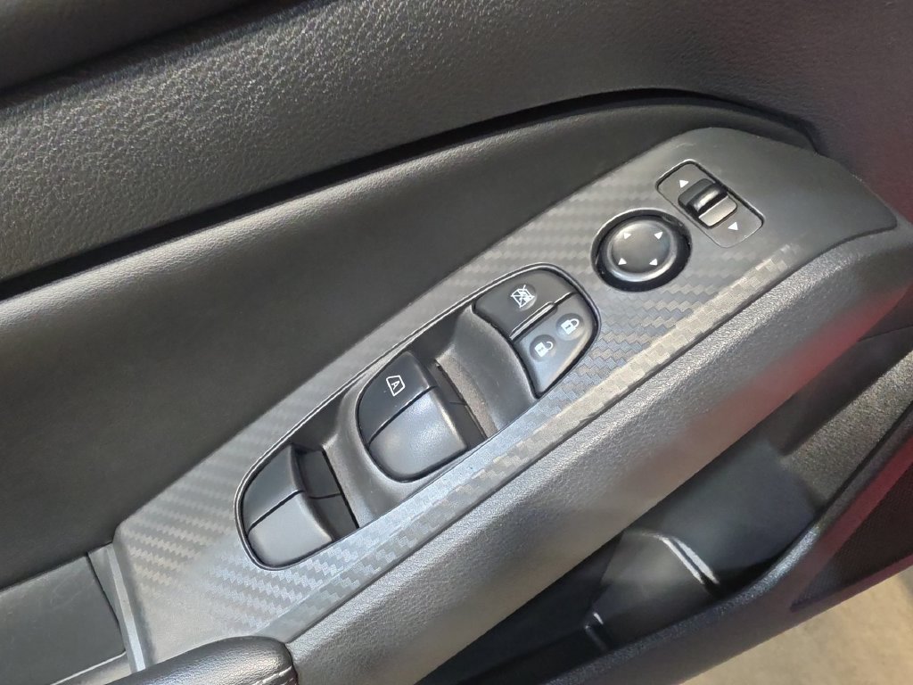 Used 2024 Nissan Altima 2.5 SV AWD/4WD image 15