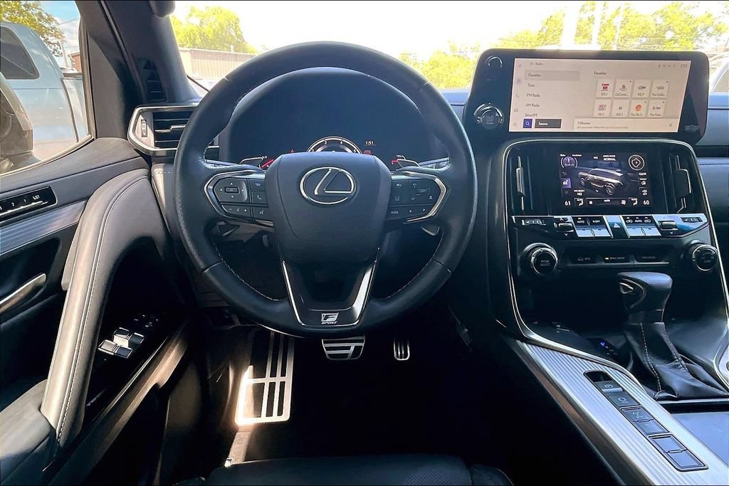 Used 2023 Lexus LX 600 F Sport AWD/4WD image 7