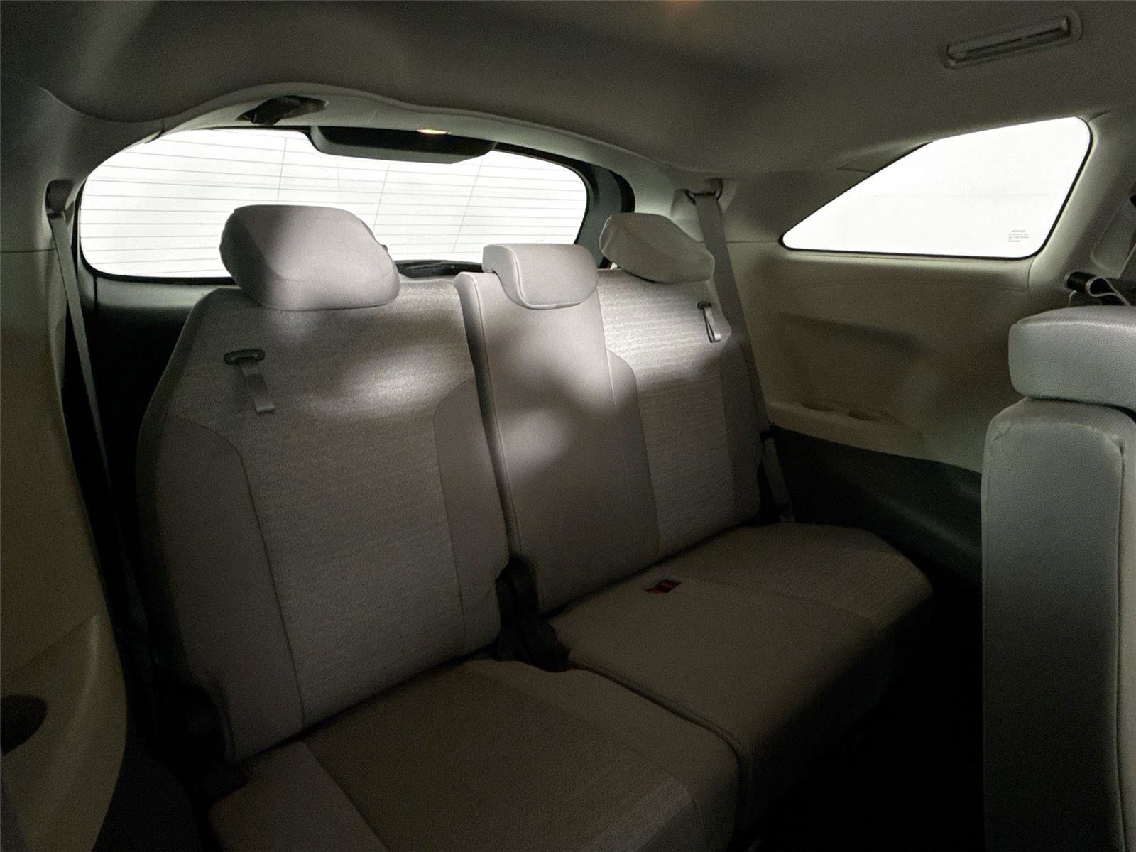 Used 2021 Toyota Sienna LE w/ LE Plus Package image 38