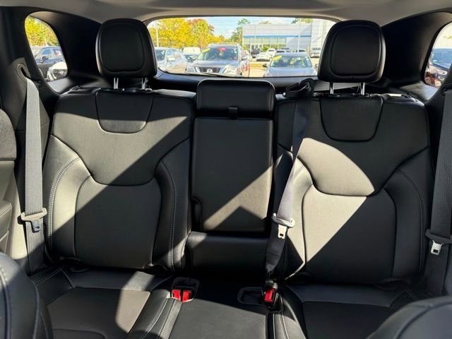 Used 2022 Jeep Cherokee Limited w/ Mopar Interior Package image 25