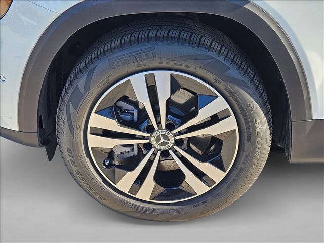 Used 2025 Mercedes-Benz GLB 250 image 22