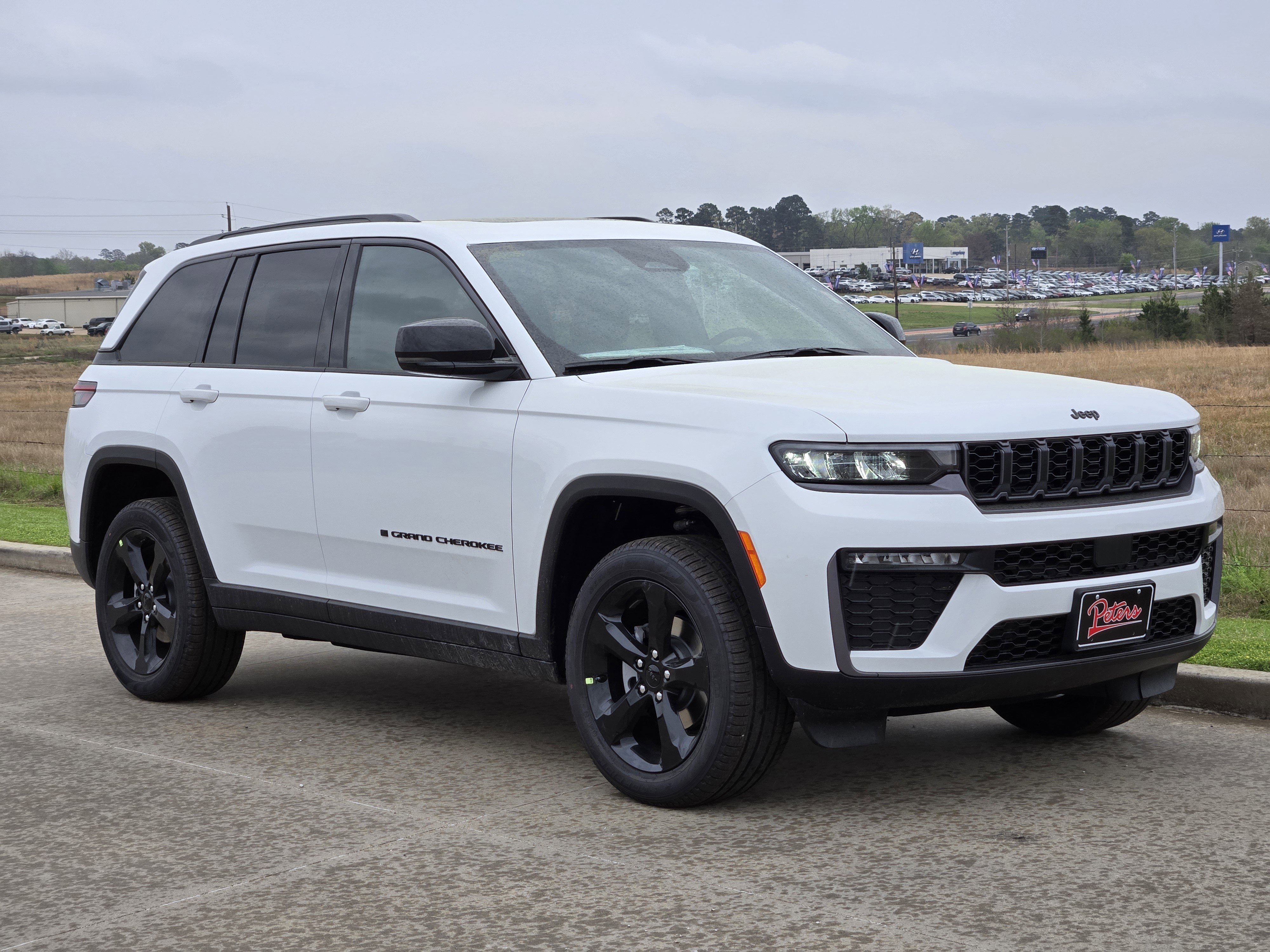 New 2026 Jeep Grand Cherokee Limited w/ Limited Altitude Package AWD/4WD image 1