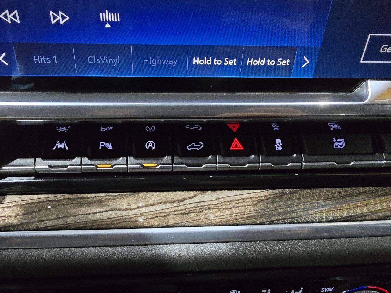 Used 2022 Chevrolet Silverado 1500 LT w/ Max Trailering Package AWD/4WD image 42