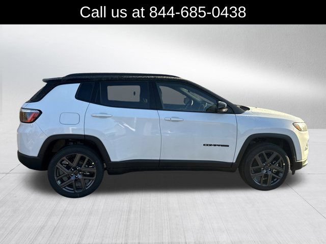 New 2026 Jeep Compass Limited AWD/4WD image 4