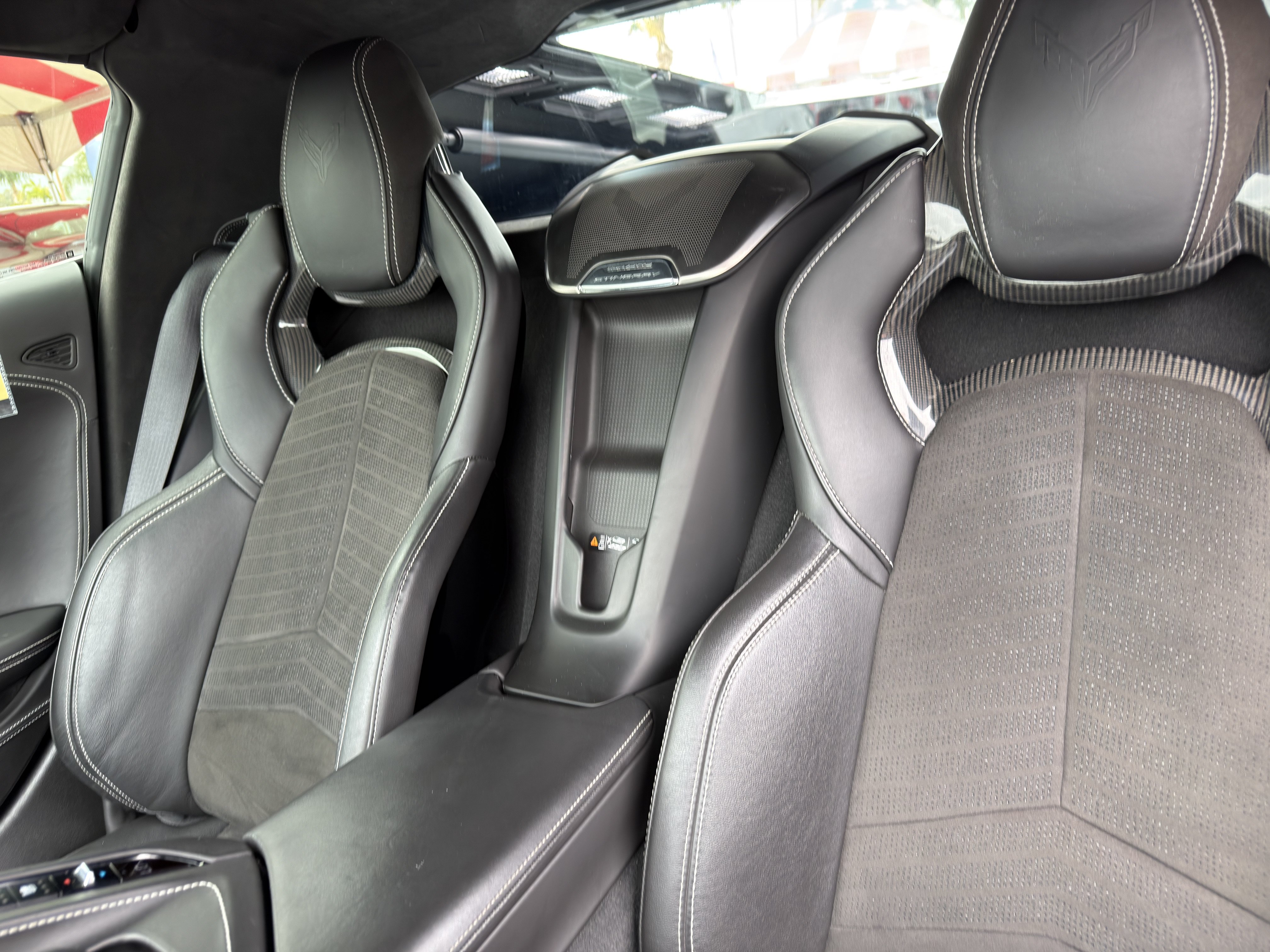 Used 2021 Chevrolet Corvette Stingray Premium Cpe w/ Z51 Performance Package RWD image 25
