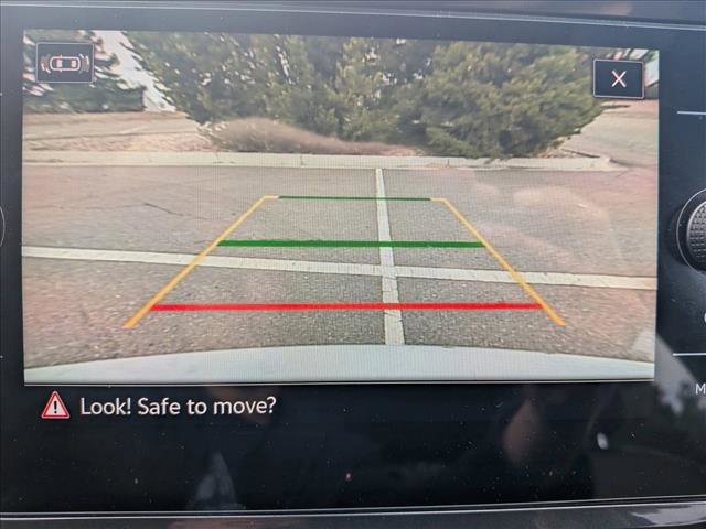 Used 2022 Volkswagen Tiguan SEL R-Line image 13