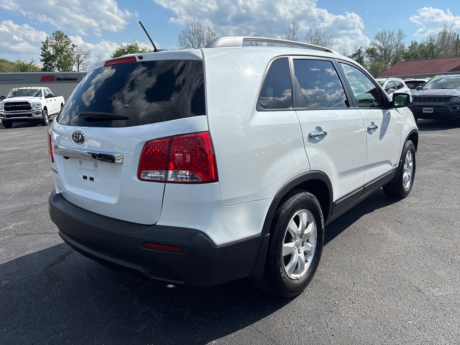 Used 2013 Kia Sorento LX w/ Convenience Pkg AWD/4WD image 7