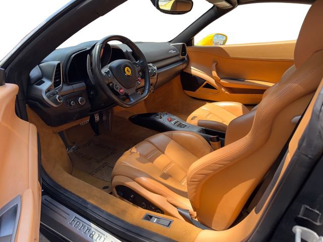 Used 2014 Ferrari 458 Spider RWD image 11