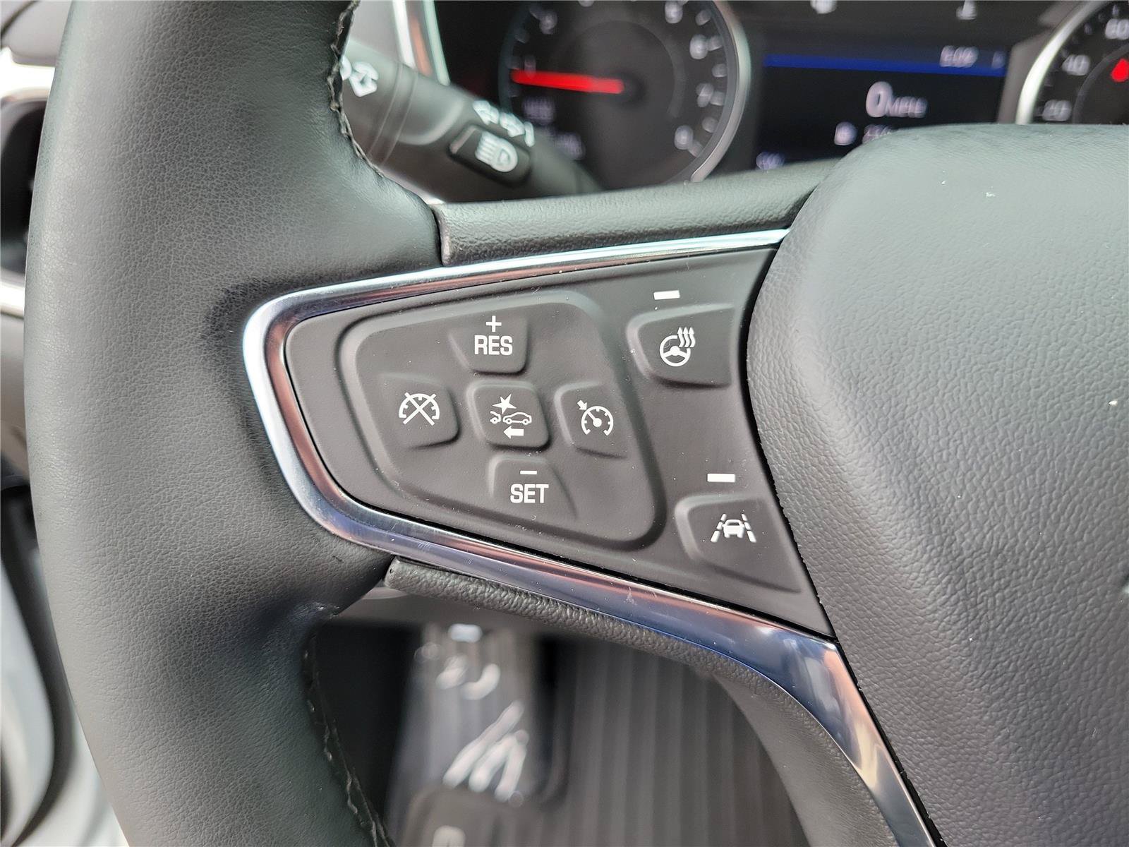 Used 2024 Chevrolet Equinox LT FWD image 25