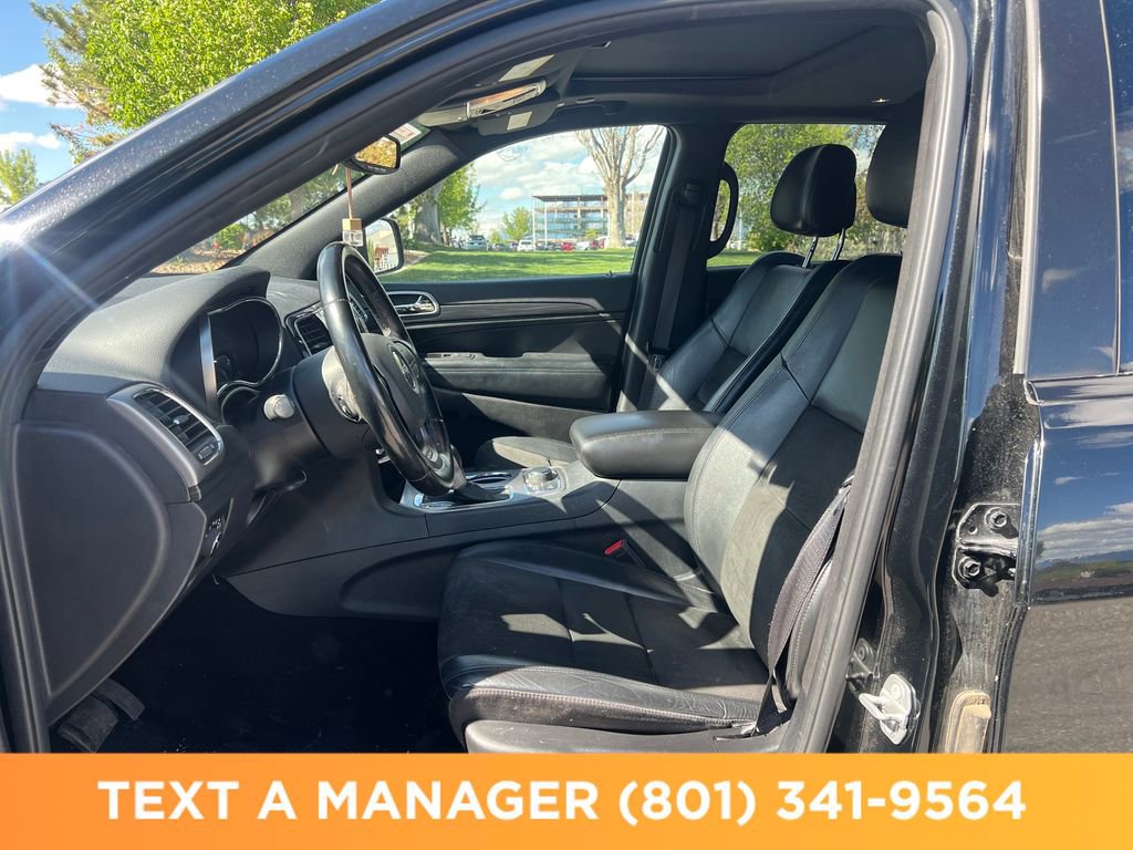 Used 2020 Jeep Grand Cherokee Altitude AWD/4WD image 13