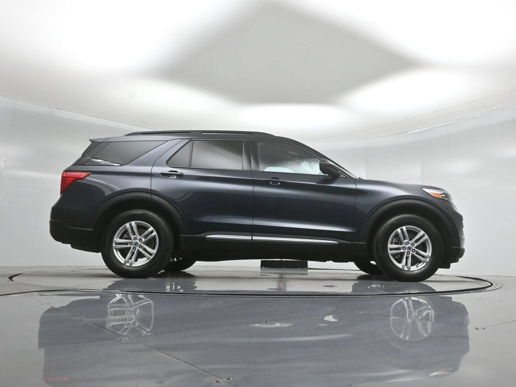 Certified 2023 Ford Explorer XLT RWD image 49