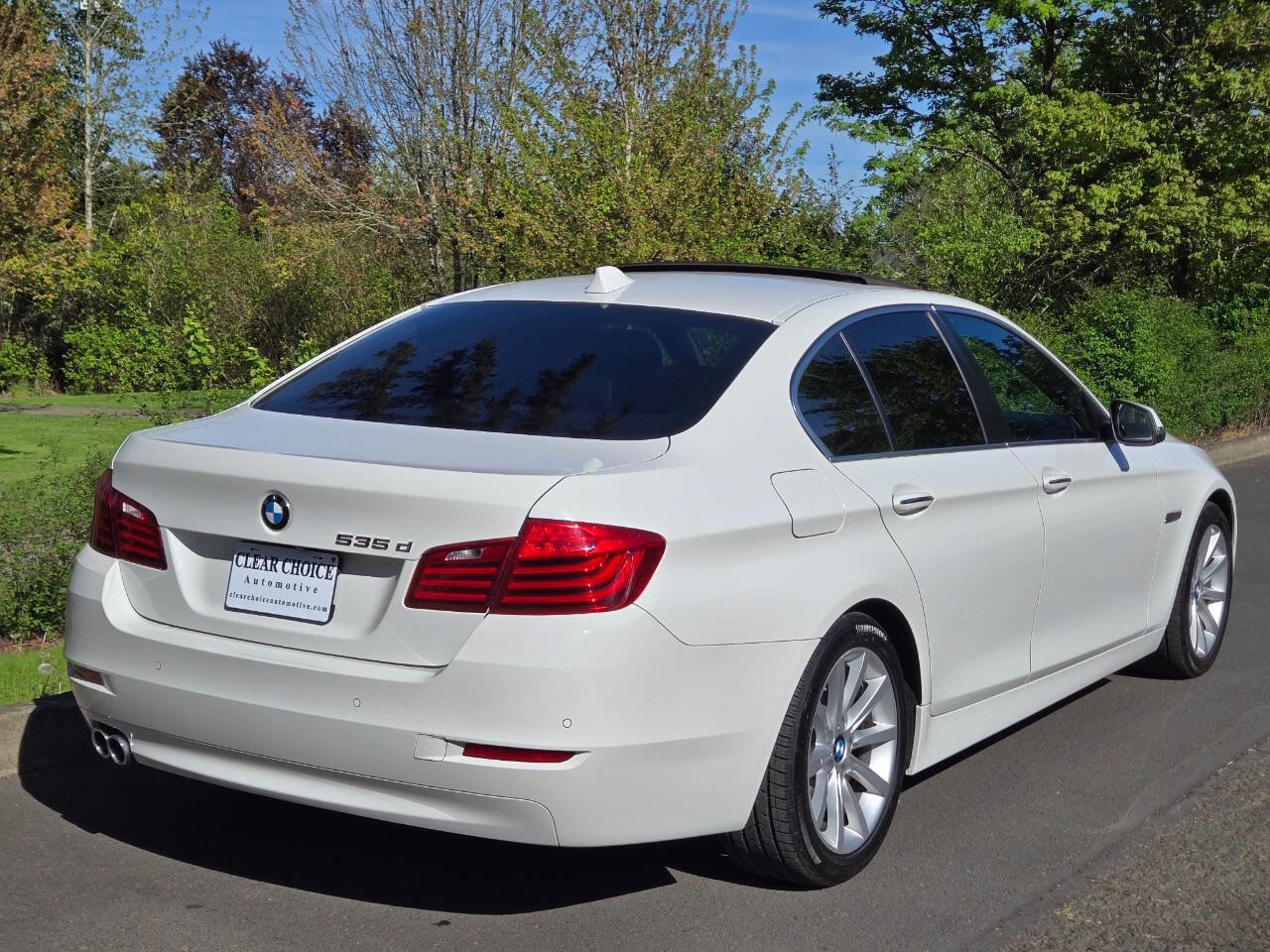Used 2014 BMW 535d Sedan image 5