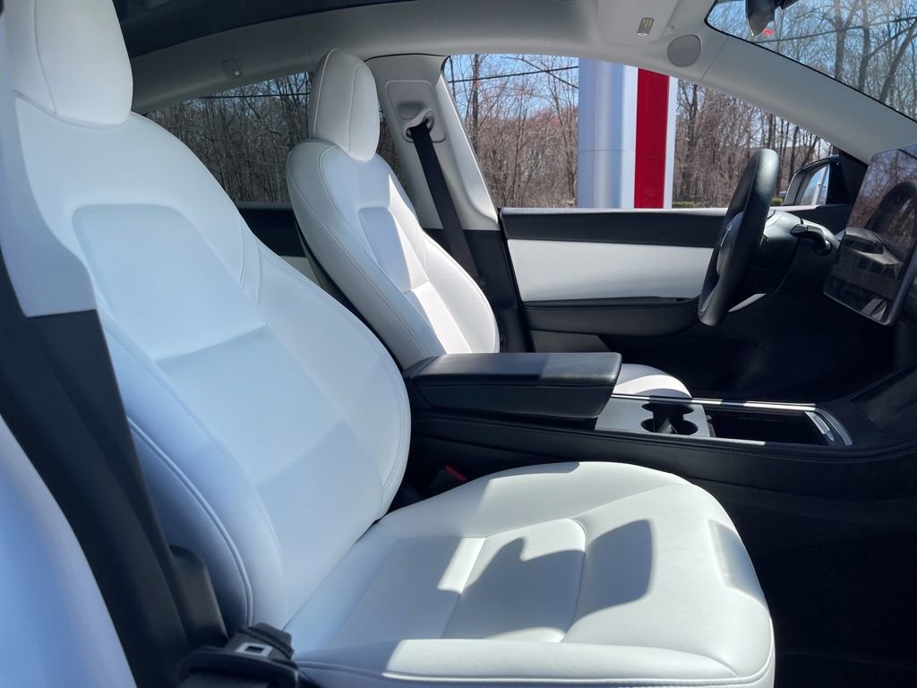 Used 2022 Tesla Model Y Performance image 19