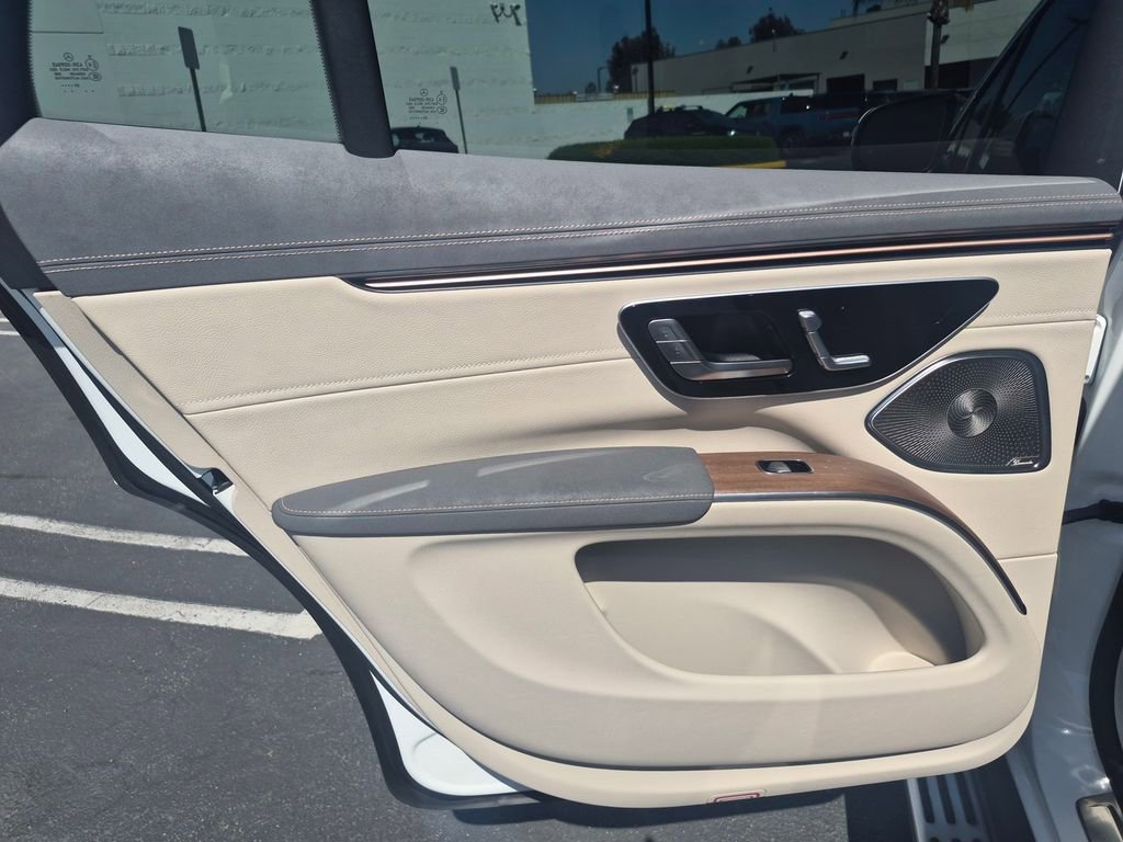 Used 2023 Mercedes-Benz EQS 450+ SUV image 31