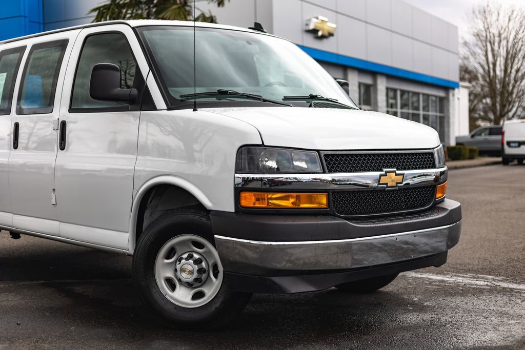 Used 2024 Chevrolet Express 2500 w/ Driver Convenience Package image 3