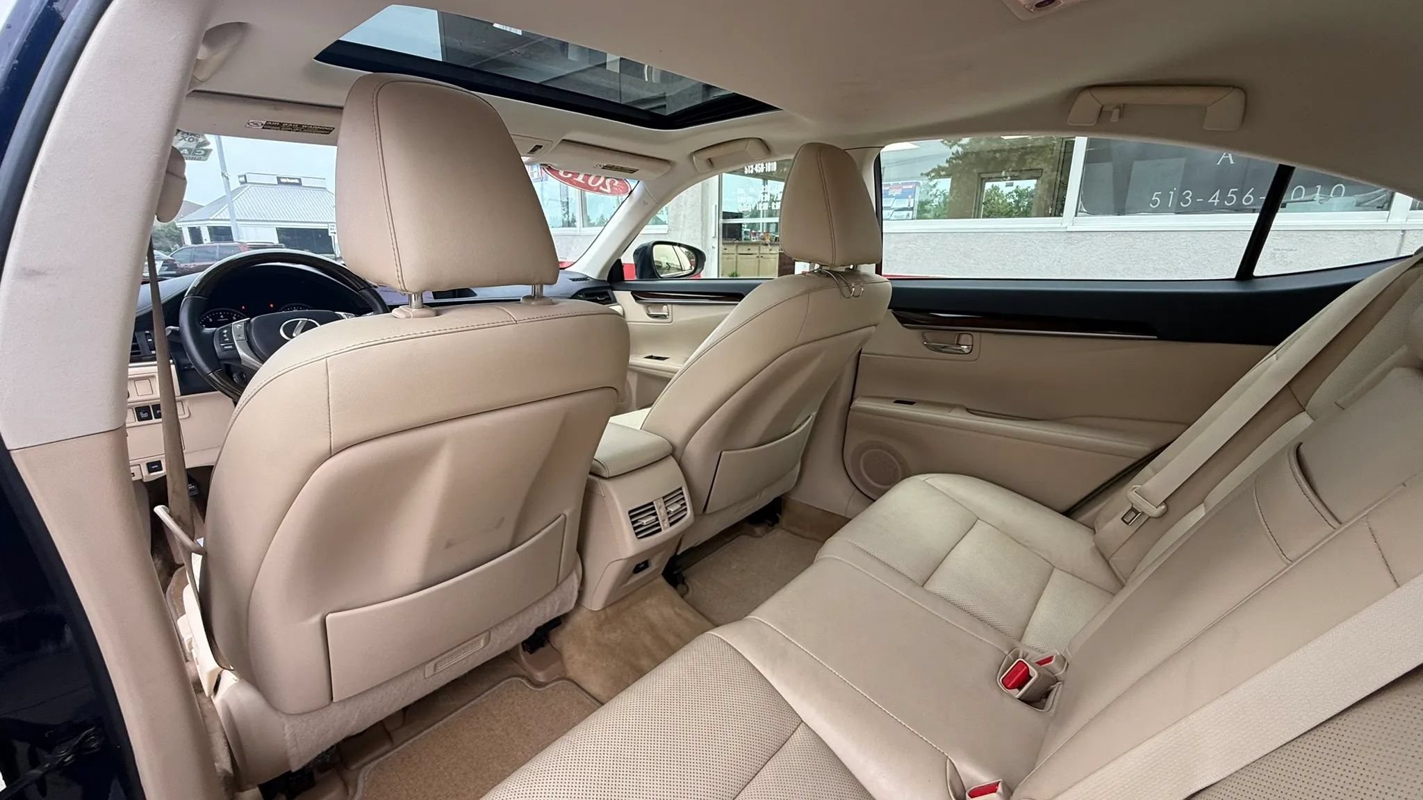 Used 2015 Lexus ES 350 w/ Luxury Package FWD image 11
