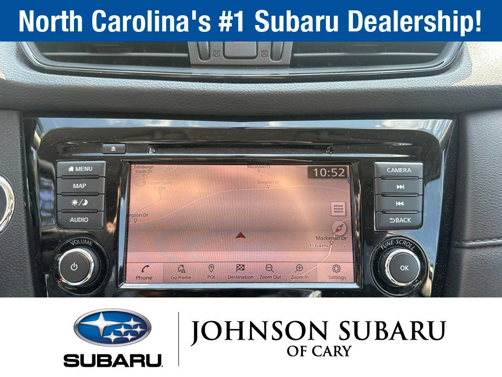 Used 2018 Nissan Rogue SV w/ Sun & Sound Touring Package FWD image 10