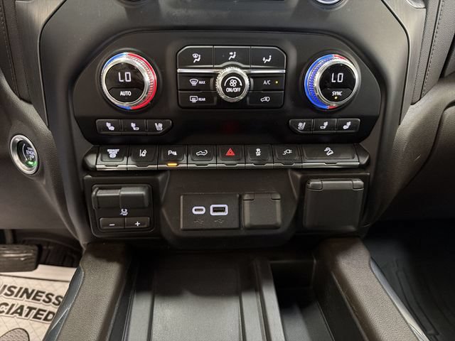 Certified 2022 GMC Sierra 3500 Denali AWD/4WD image 19