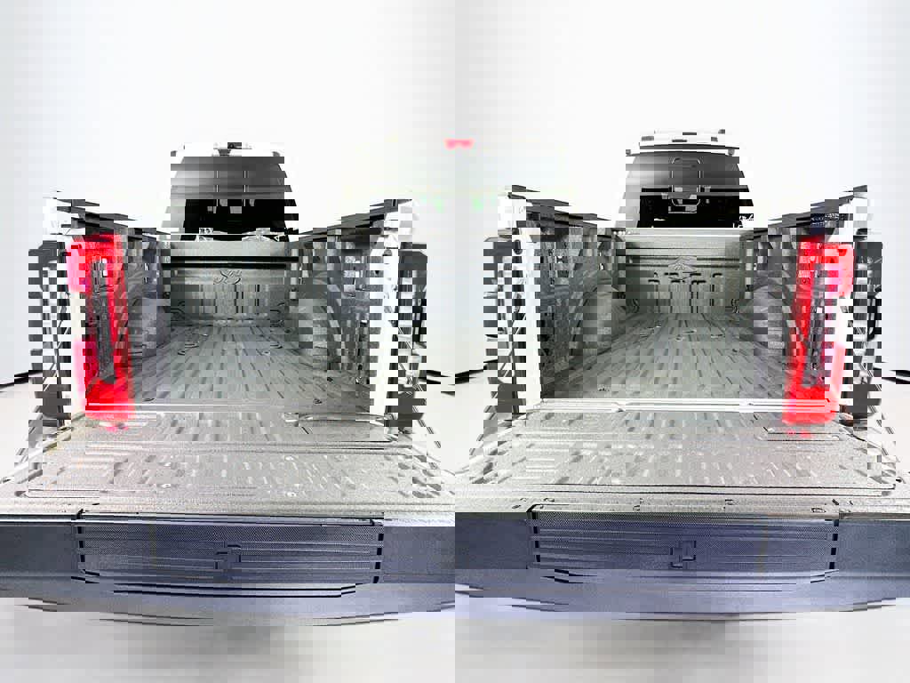 New 2026 Ford F250 Lariat w/ Black Appearance Package image 21