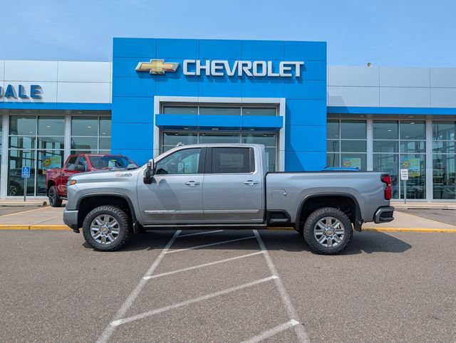 New 2026 Chevrolet Silverado 2500 High Country w/ High Country Premium Package AWD/4WD image 3