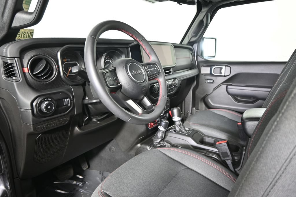 Used 2024 Jeep Wrangler Unlimited Rubicon w/ Dual Top Group AWD/4WD image 24