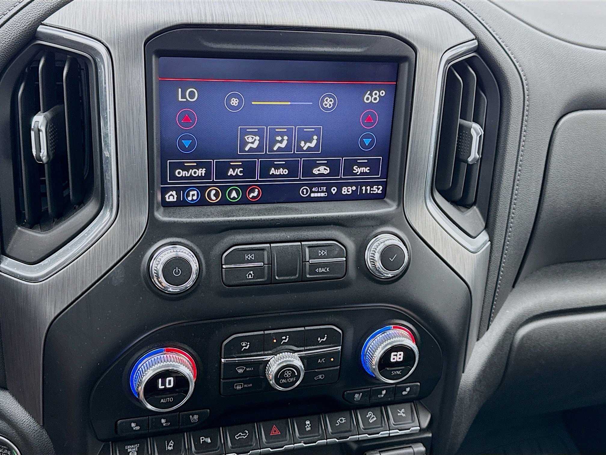 Used 2021 GMC Sierra 2500 Denali w/ Denali Ultimate Package AWD/4WD image 12