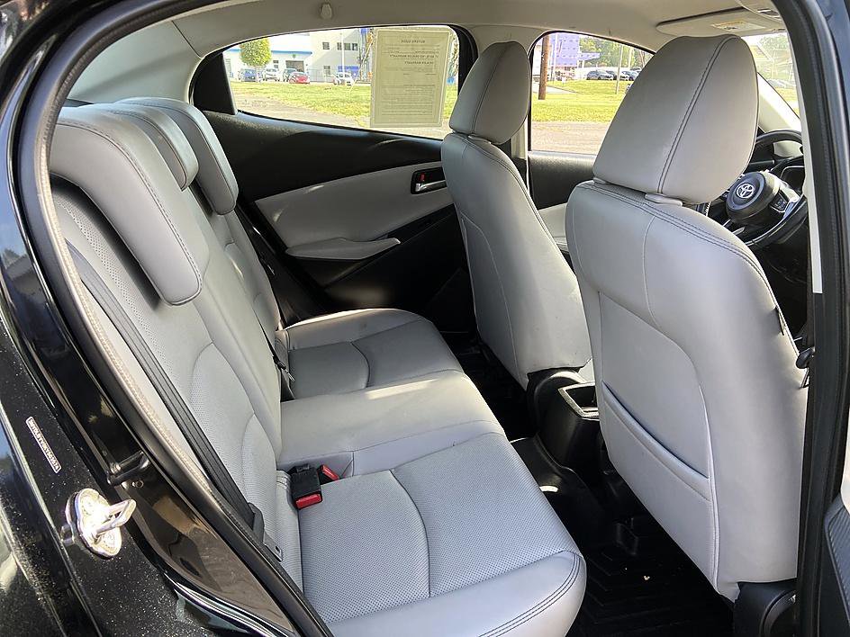 Used 2019 Toyota Yaris XLE image 18