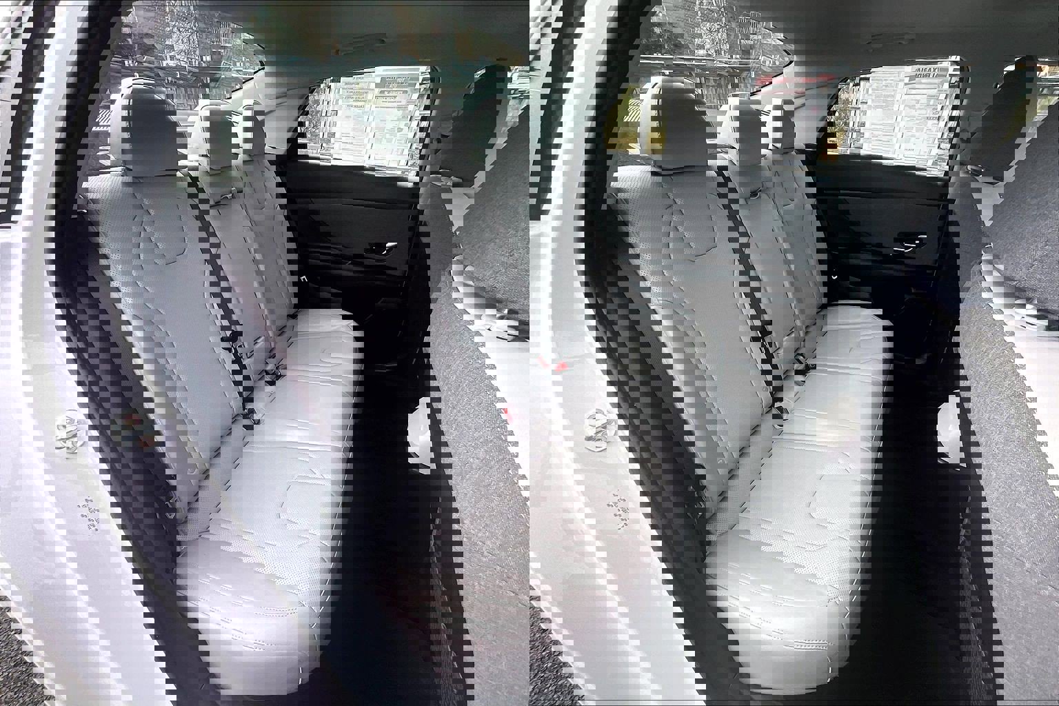 Used 2023 Hyundai Elantra Limited image 26