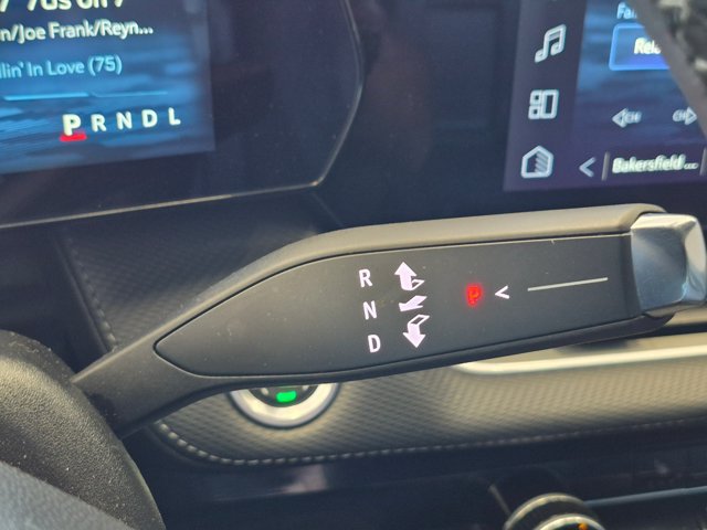 Used 2025 Chevrolet Equinox LT FWD image 9