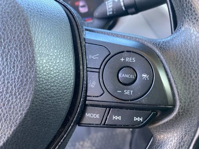 Used 2021 Toyota Corolla LE image 15