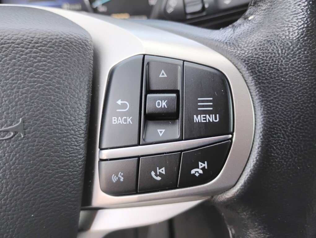 Used 2022 Ford Explorer XLT AWD/4WD image 23