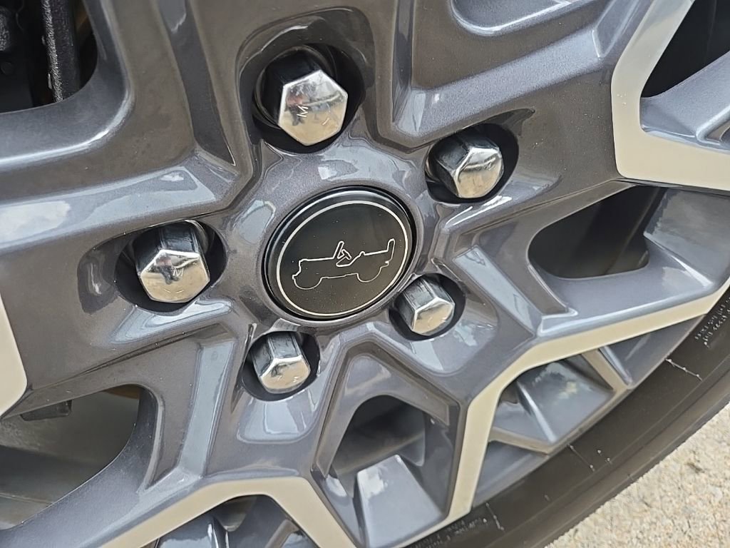 Used 2024 Jeep Wrangler Sahara w/ Technology Group AWD/4WD image 28