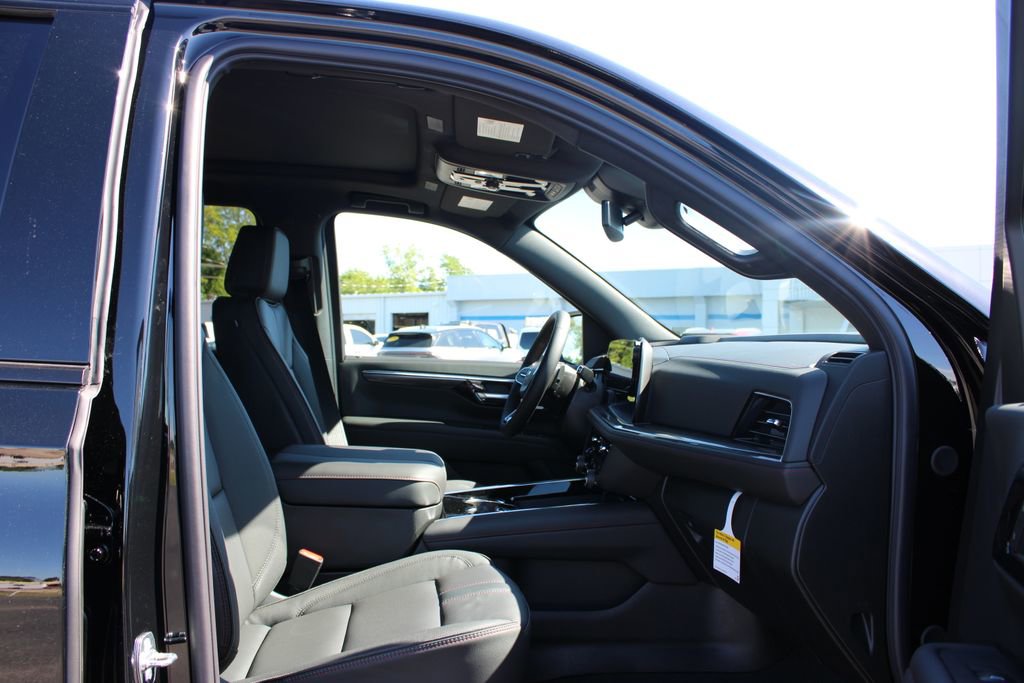 New 2026 Chevrolet Suburban RST AWD/4WD image 31