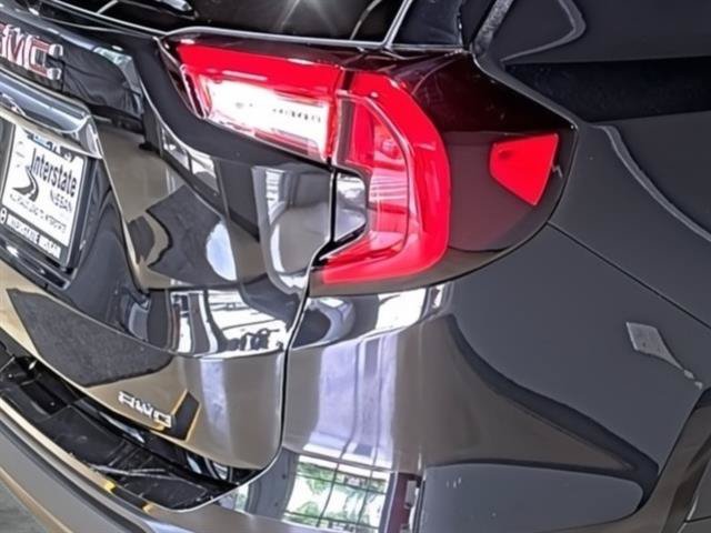 Used 2022 GMC Terrain SLE w/ Driver Convenience Package AWD/4WD image 14