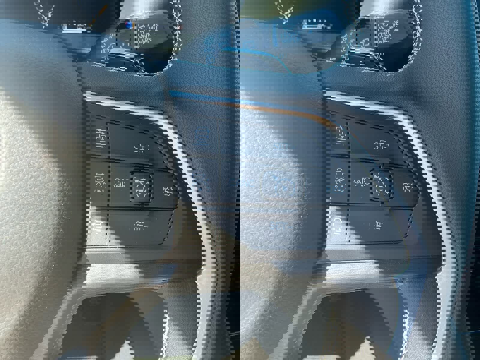 New 2025 Jeep Grand Cherokee Laredo w/ Luxury Tech Group I image 23