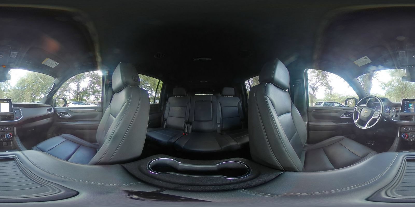 Used 2024 Chevrolet Suburban LT RWD image 45