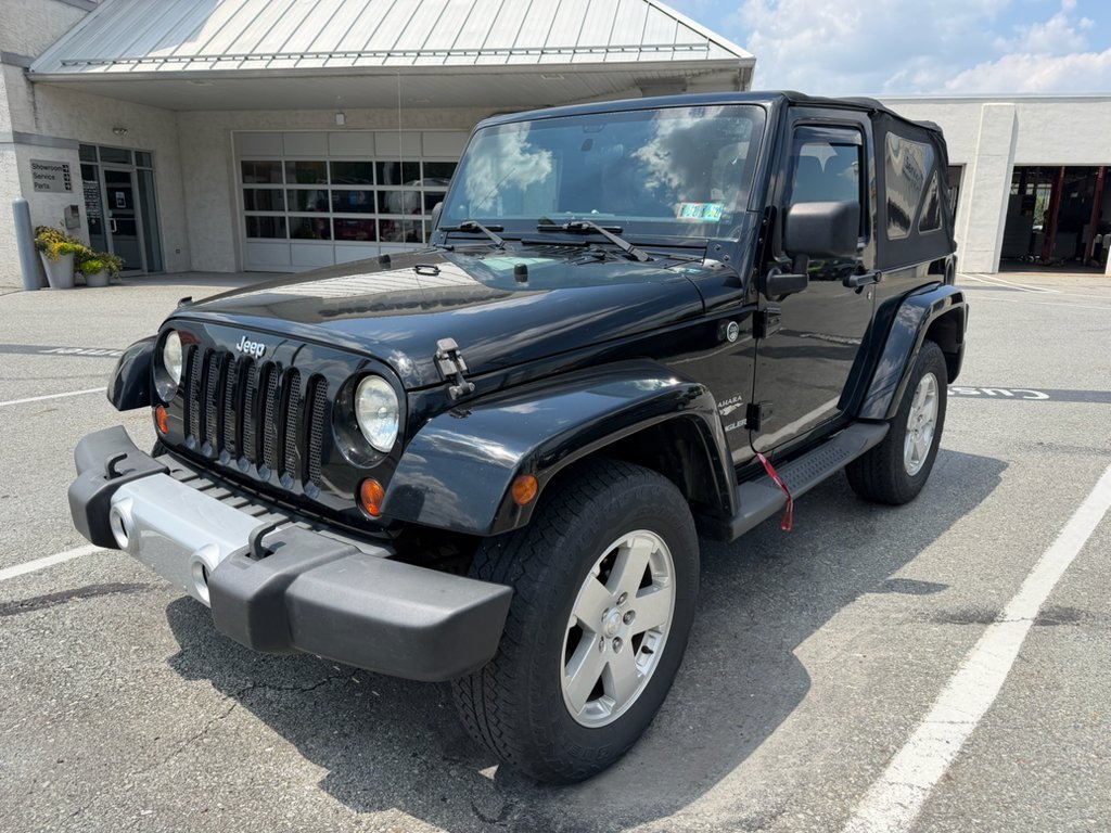 Used 2012 Jeep Wrangler Sahara w/ Dual Top Group AWD/4WD image 2