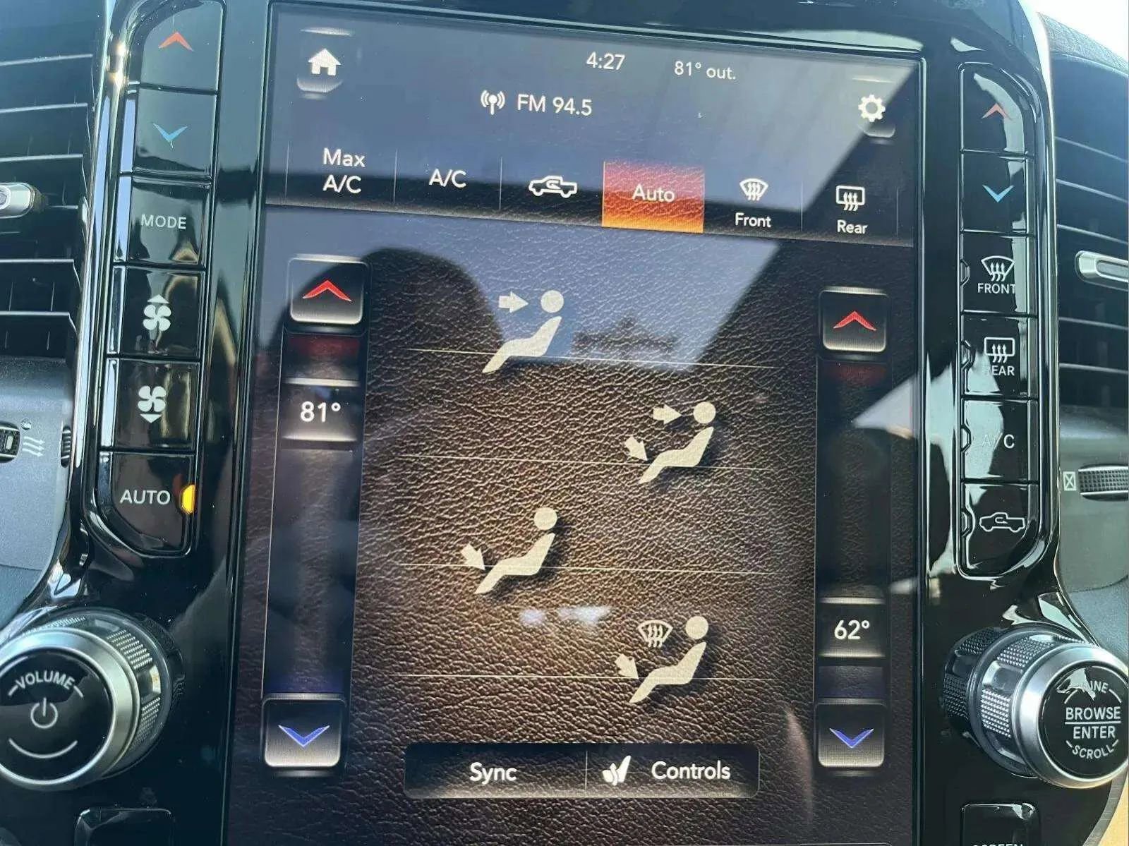 Used 2019 RAM 1500 Limited image 26