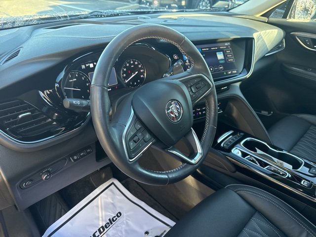 Used 2021 Buick Envision Avenir w/ Technology Package II image 12