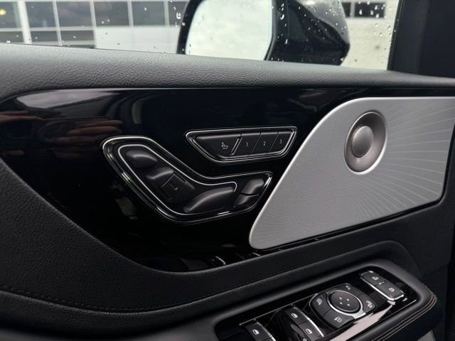 New 2026 Lincoln Aviator Reserve image 13
