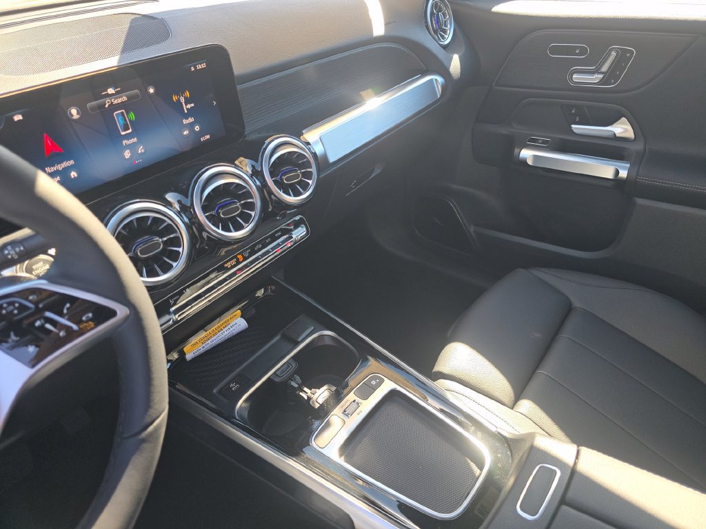New 2026 Mercedes-Benz GLB 250 4MATIC image 30