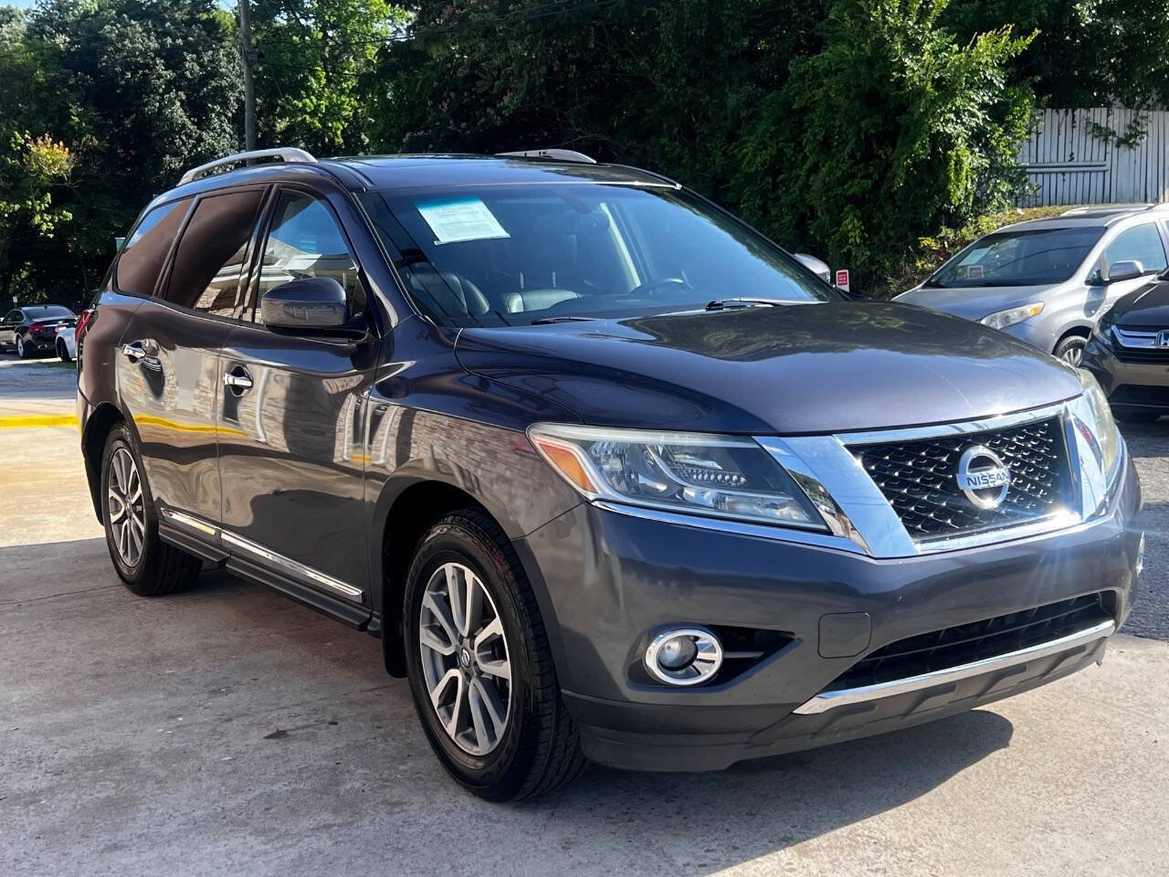 Used 2014 Nissan Pathfinder SL w/ SL Premium Package FWD image 8