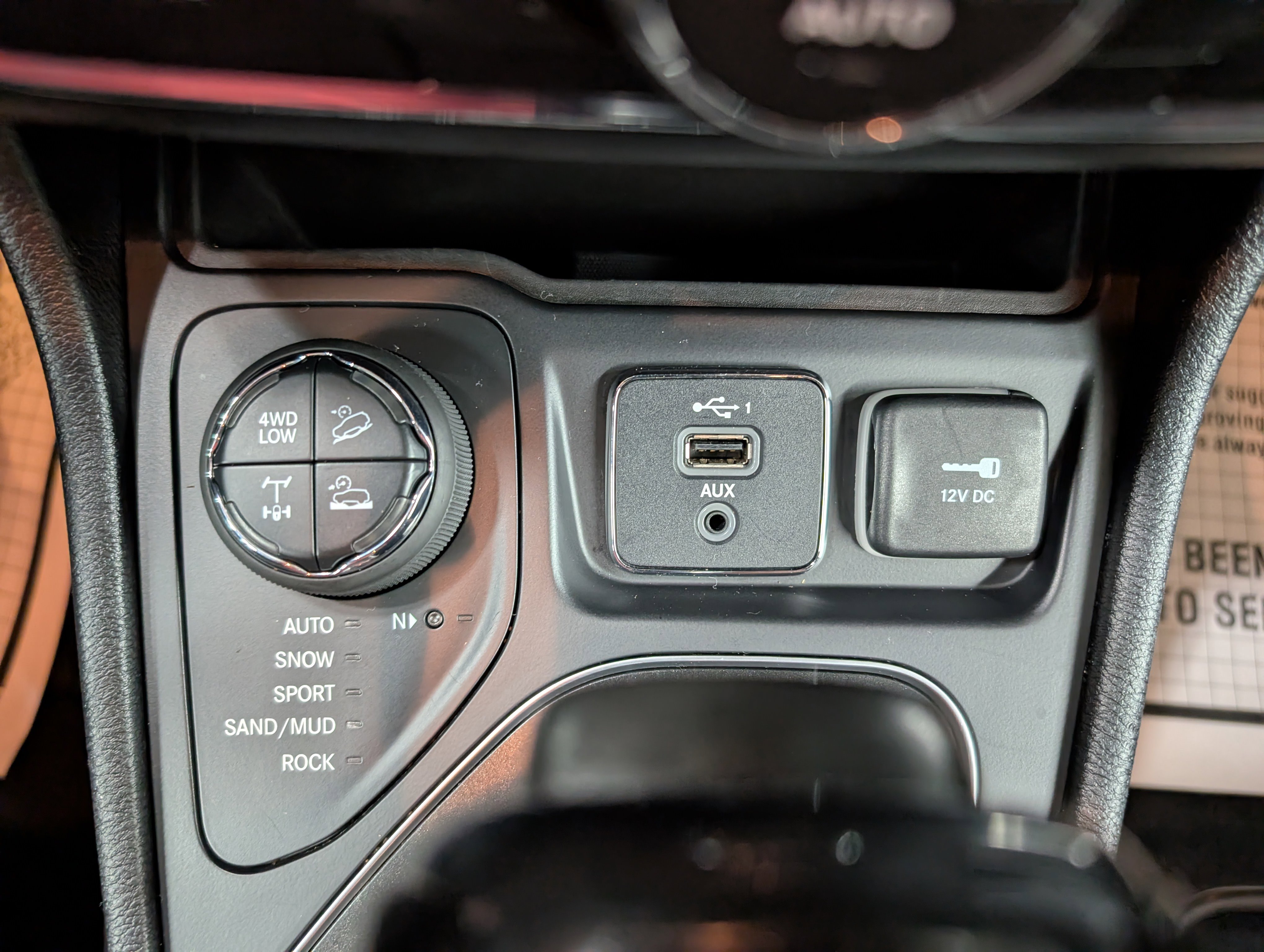 Used 2019 Jeep Cherokee Trailhawk w/ Comfort/Convenience Group image 21