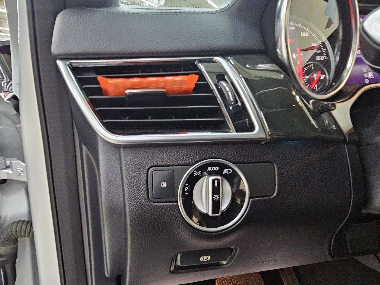 Used 2018 Mercedes-Benz GLS 450 4MATIC w/ Premium Package image 37