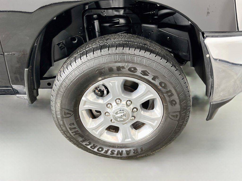 Used 2025 RAM 2500 Big Horn AWD/4WD image 30