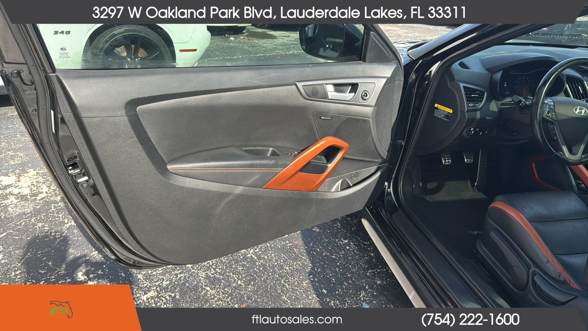 Used 2016 Hyundai Veloster Turbo w/ Option Group 04 FWD image 18