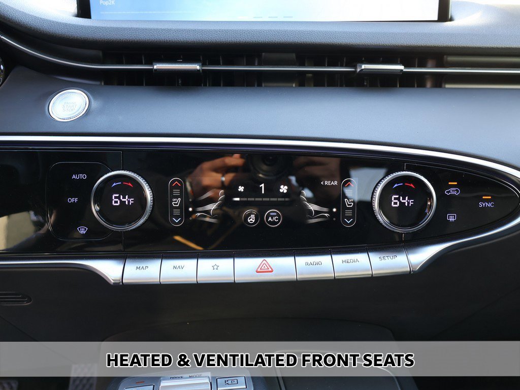 Used 2023 Genesis GV70 2.5T w/ Advanced Package image 9