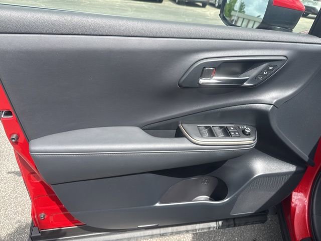 Used 2023 Toyota Crown Limited image 23