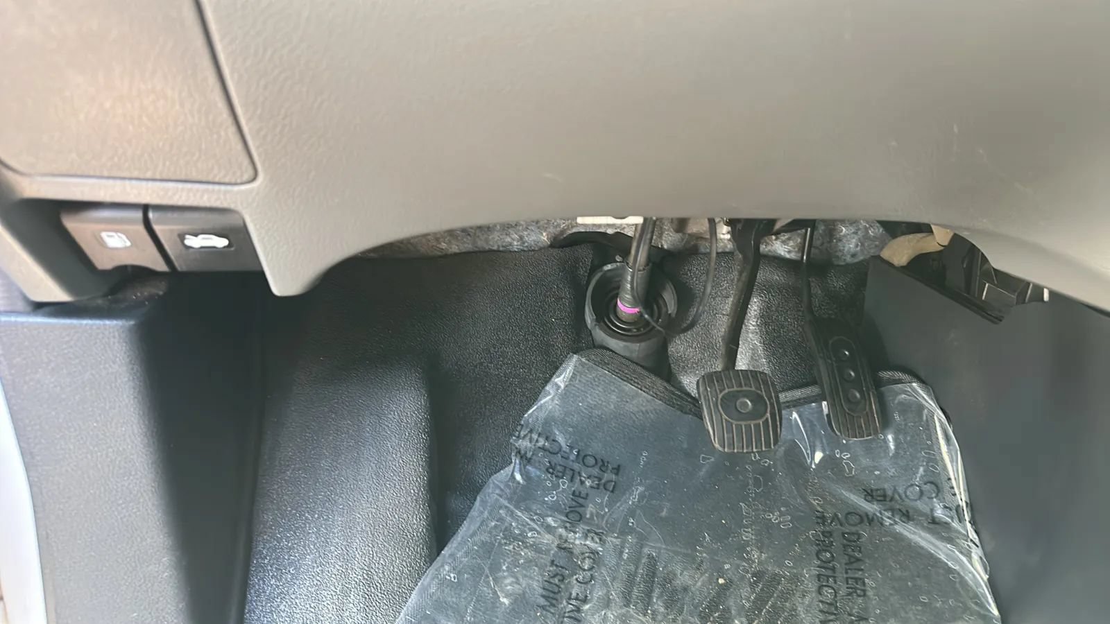 Used 2018 Nissan NV200 S FWD image 21